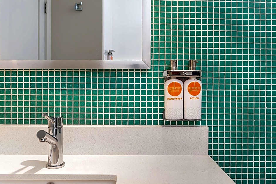 UpValley Inn & Hot Springs, Ascend Hotel Collection 