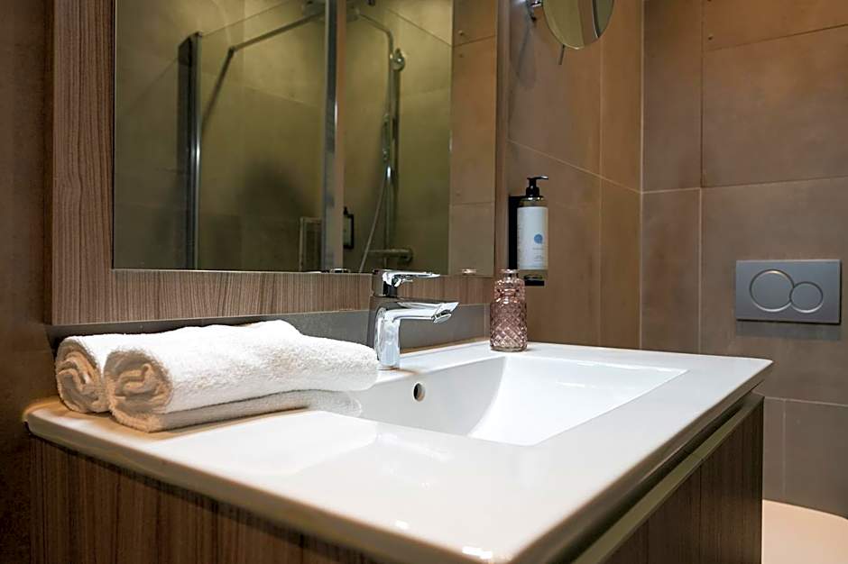 Nemea Appart Hotel Paris Levallois