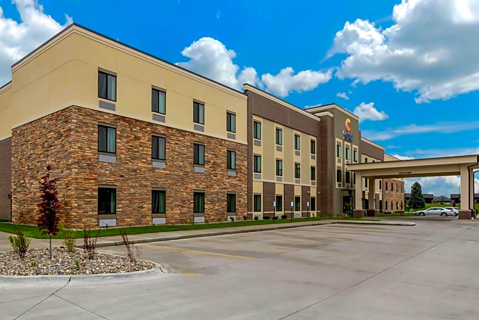 Comfort Inn & Suites Ames Near ISU Campus