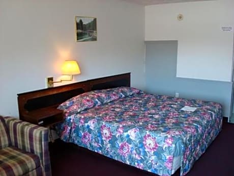King Room - Non-Smoking