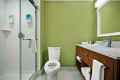 1 Queen Bed 1 Bedroom Suite Ns Mountain