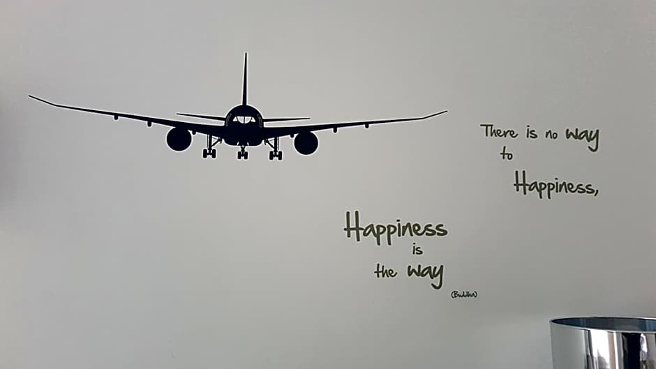 Lisbon Hostel Terminal 3