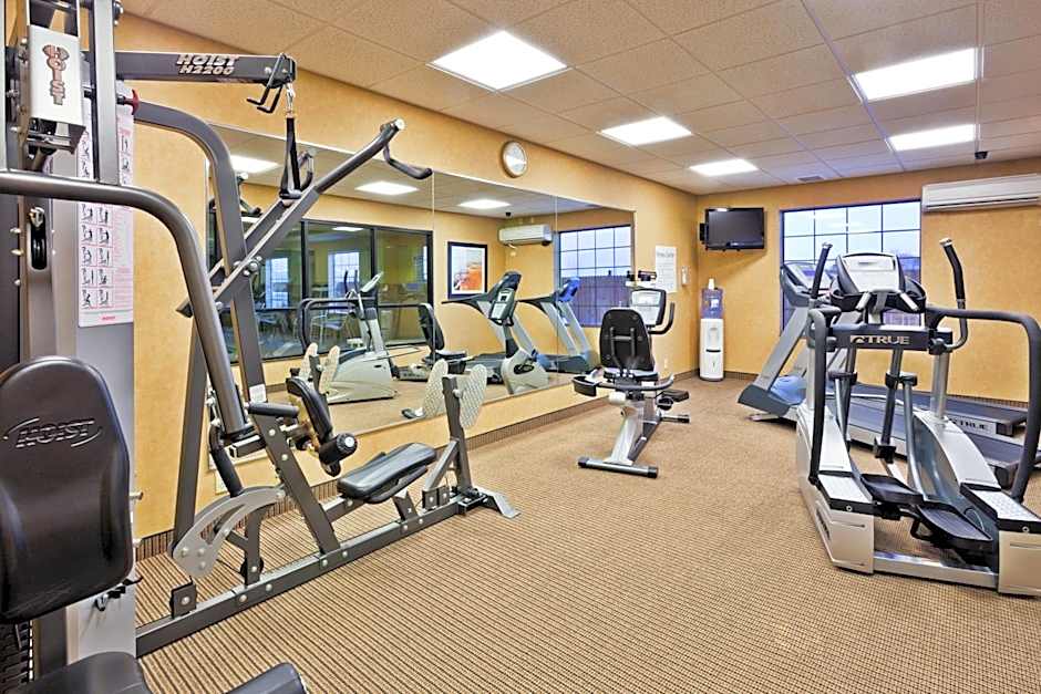 Holiday Inn Express & Suites Clovis By IHG