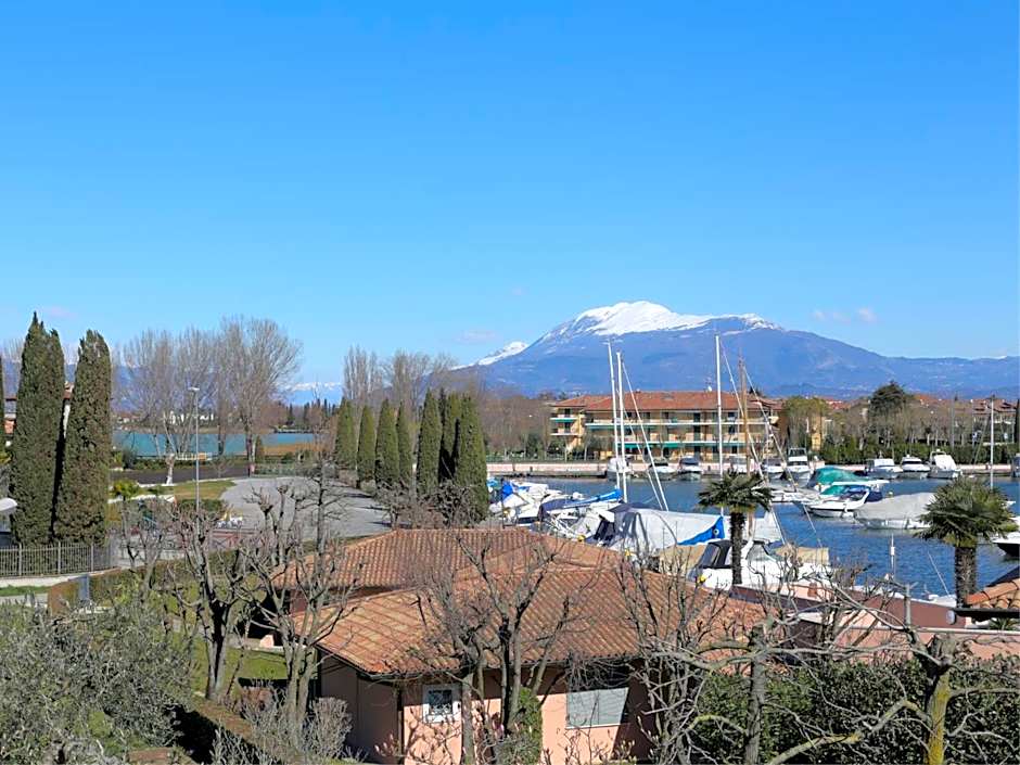 BellaSirmione Holiday Apartments