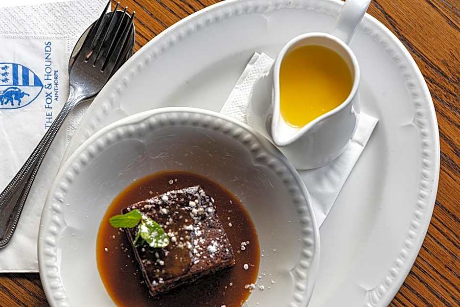 The Fox & Hounds Inn & Camping Pods