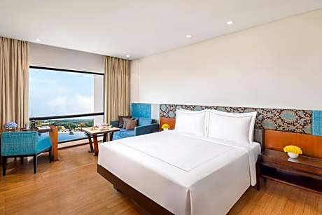 Deluxe Room King Bed