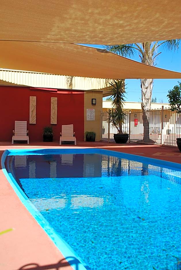 Desert Sand Motor Inn