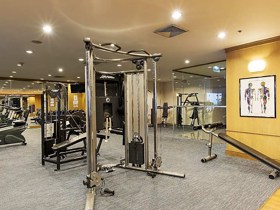 Bliston Suwan Parkview Hotel