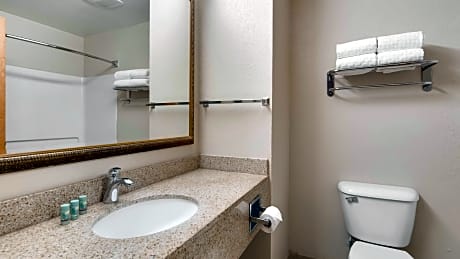 2 Queen Beds, Non-Smoking, Microwave And Refrigerator, Wi-Fi, Flat Screen Hdtv, Work Desk, Full Brea