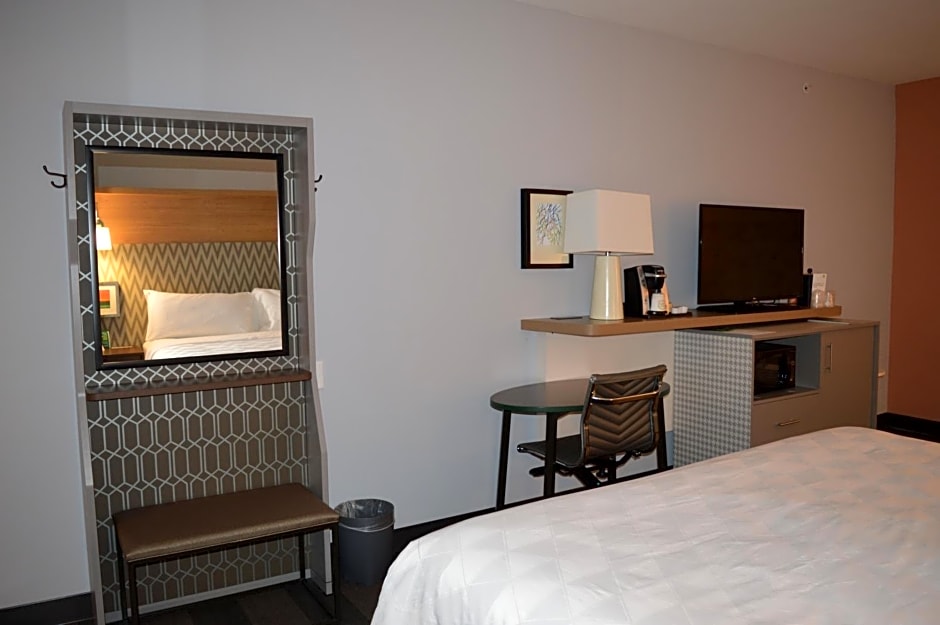 Holiday Inn Odessa, an IHG Hotel