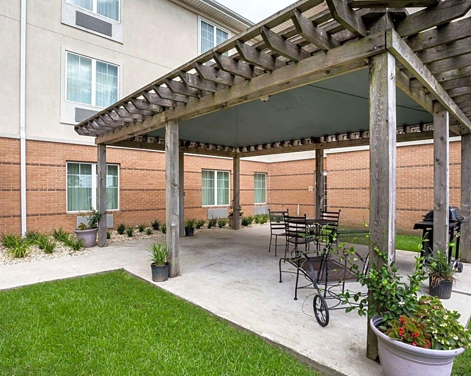 Mainstay Suites Houma