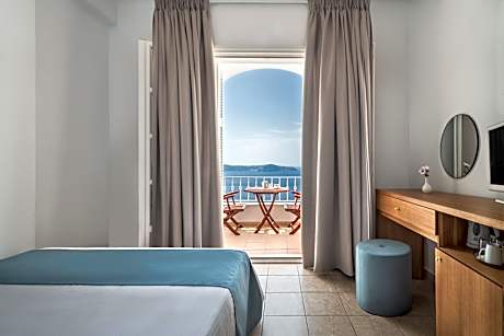 Classic Caldera View Single Room with Balcony