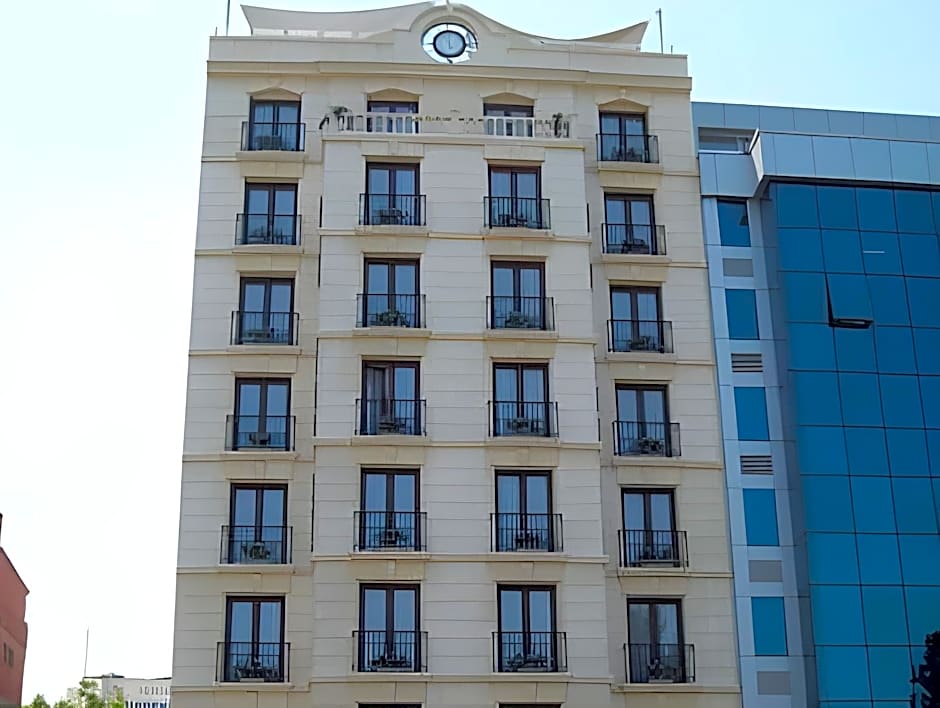 May Park Hotel