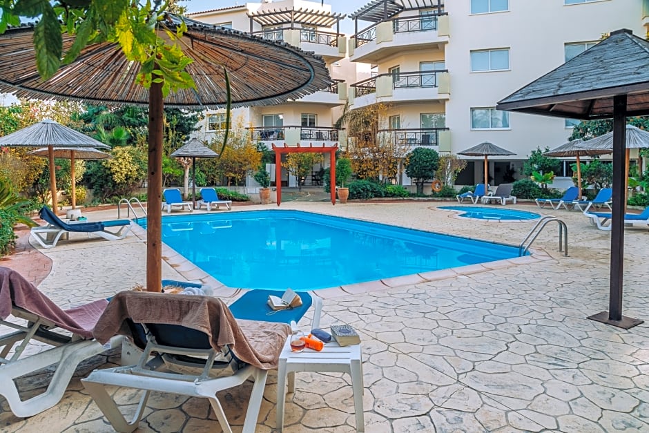 Artemis Cynthia Complex