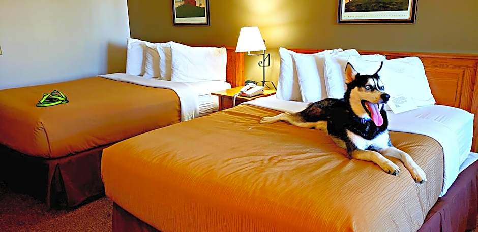 Lodging on the Square