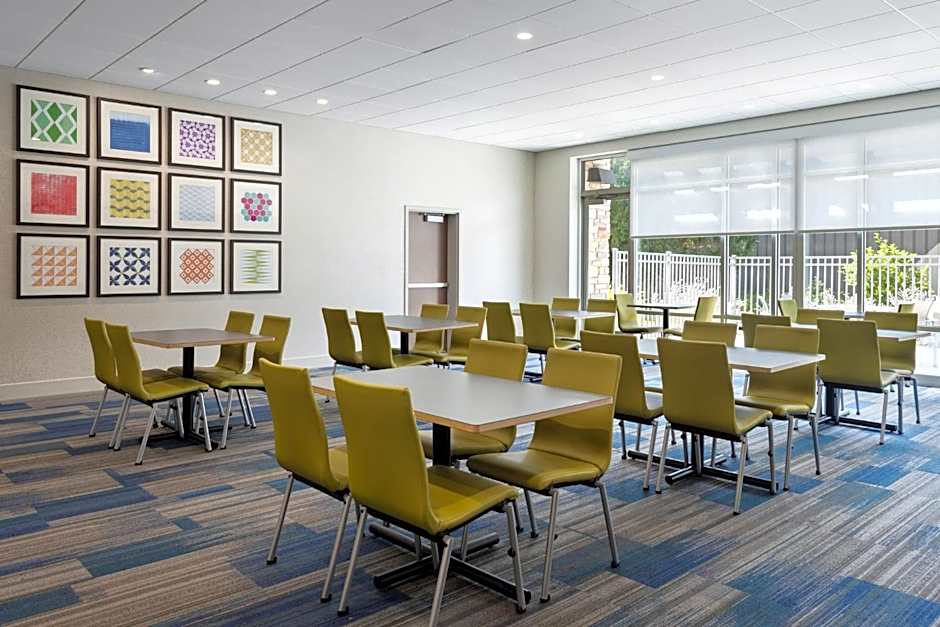 Holiday Inn Express And Suites Madison West - Middleton By IHG