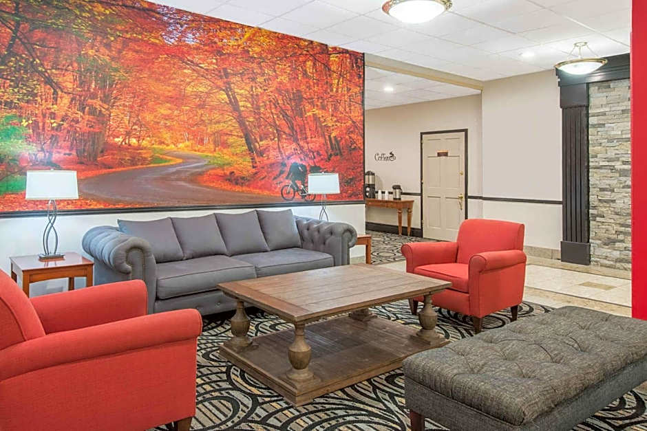 Ramada by Wyndham Cumberland Downtown