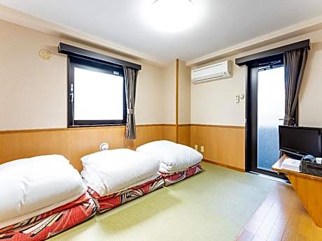 Japanese Triple Room