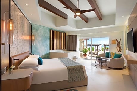 Junior Suite Oceanfront - 1 King Bed