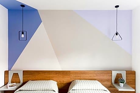 Deluxe Double Room (2 Adults + 1 Child)