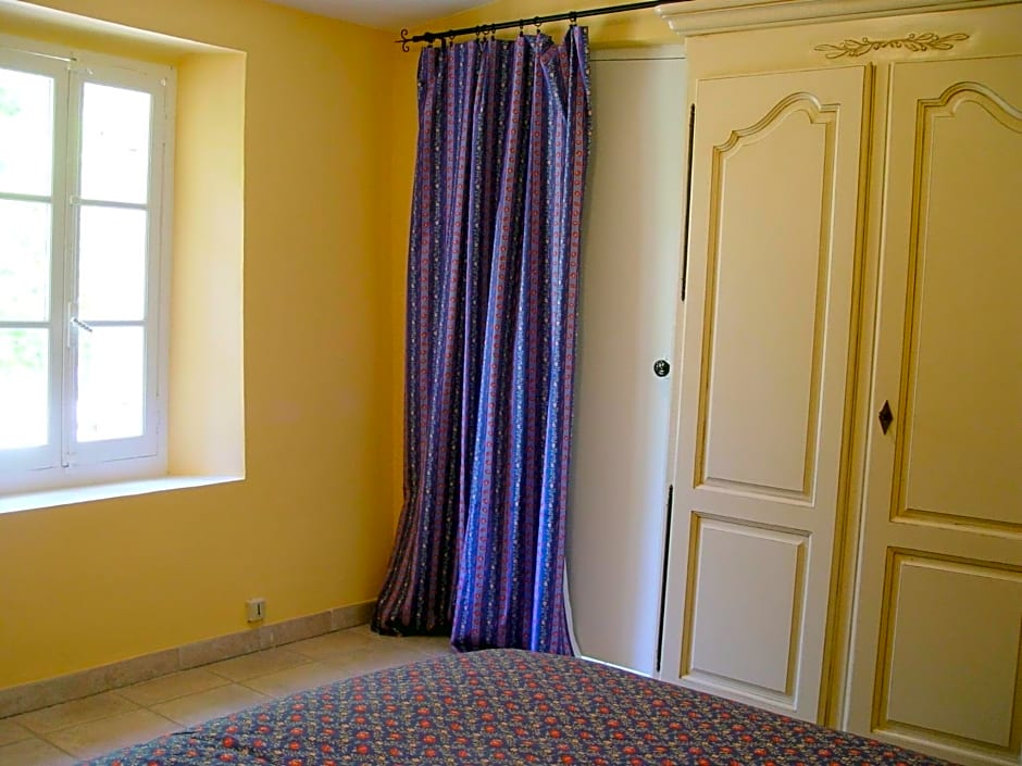 Family Apartment, 2-6 People, In Provenve