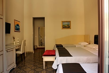 Standard Quadruple Room
