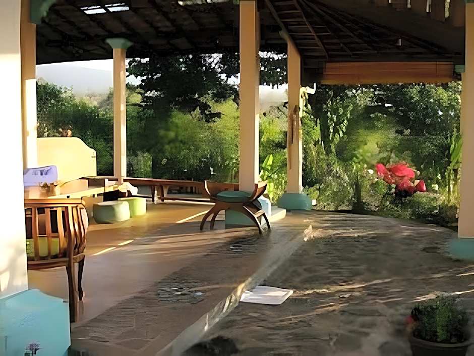 Sananda Bungalows