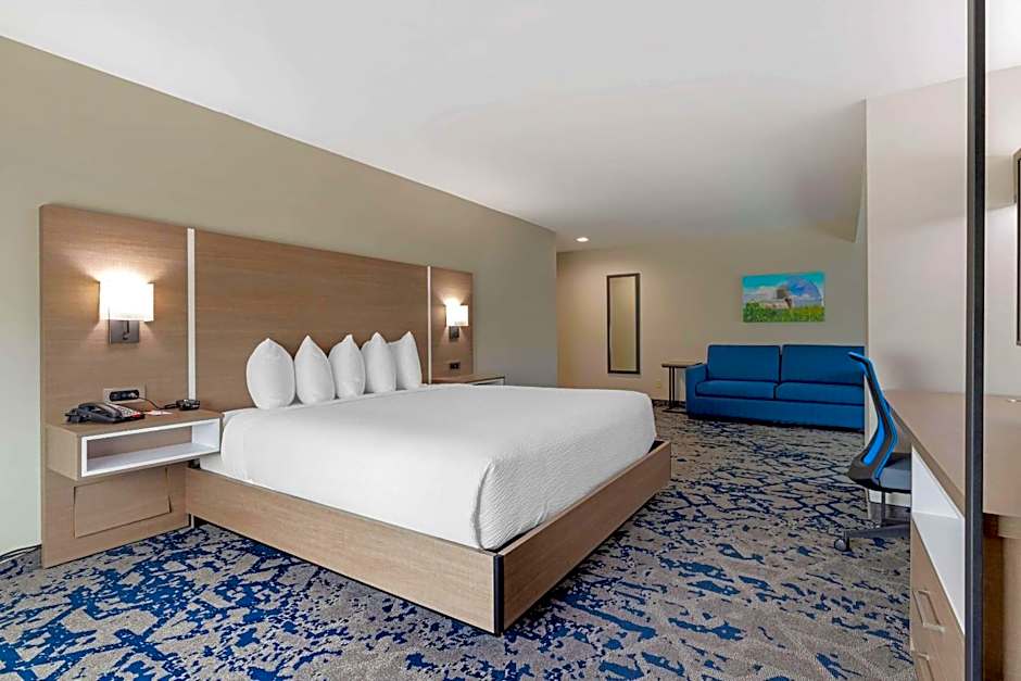 Comfort Inn & Suites