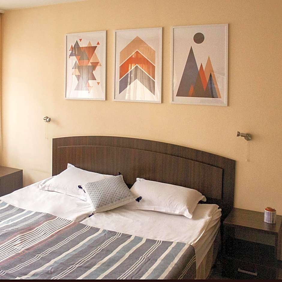 Meteor Family Hotel