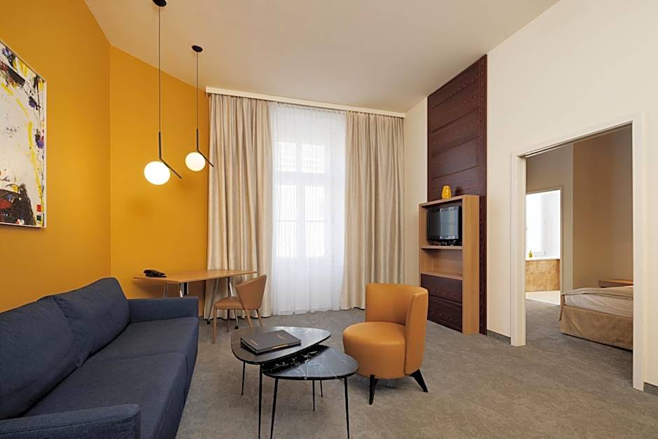 HiLight Suites Hotel