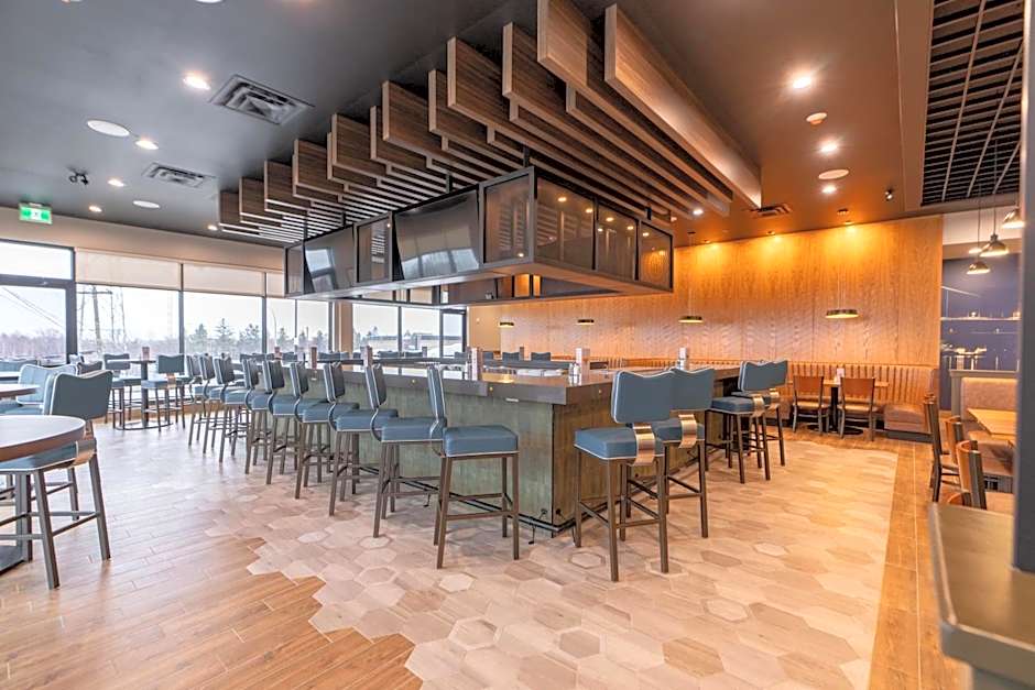 Sandman Signature Dartmouth Hotel & Suites