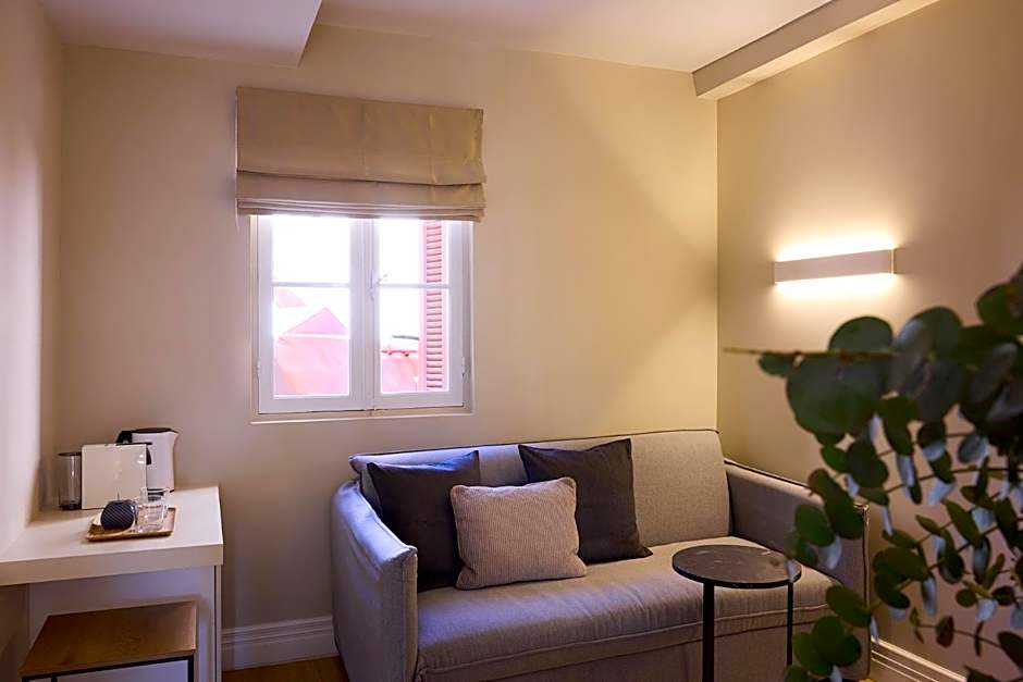 Vrachos Athens Suites