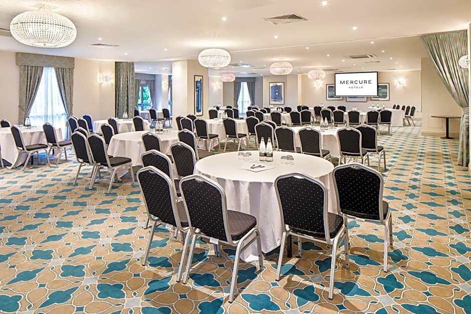 Mercure Chester Abbots Well Hotel