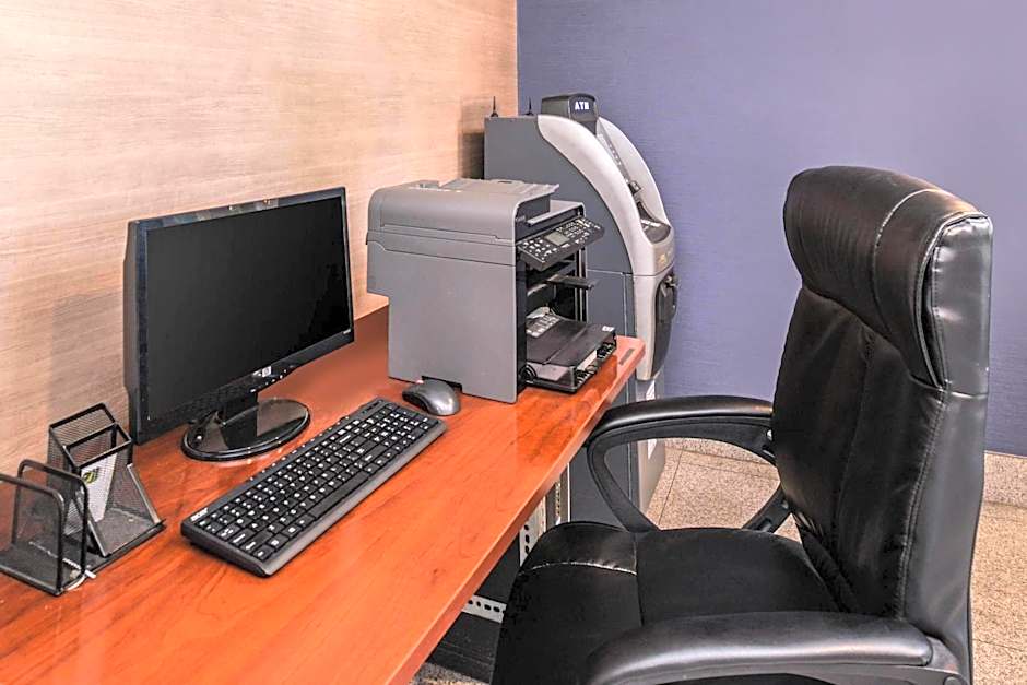 Quality Inn & Suites Montebello - Los Angeles