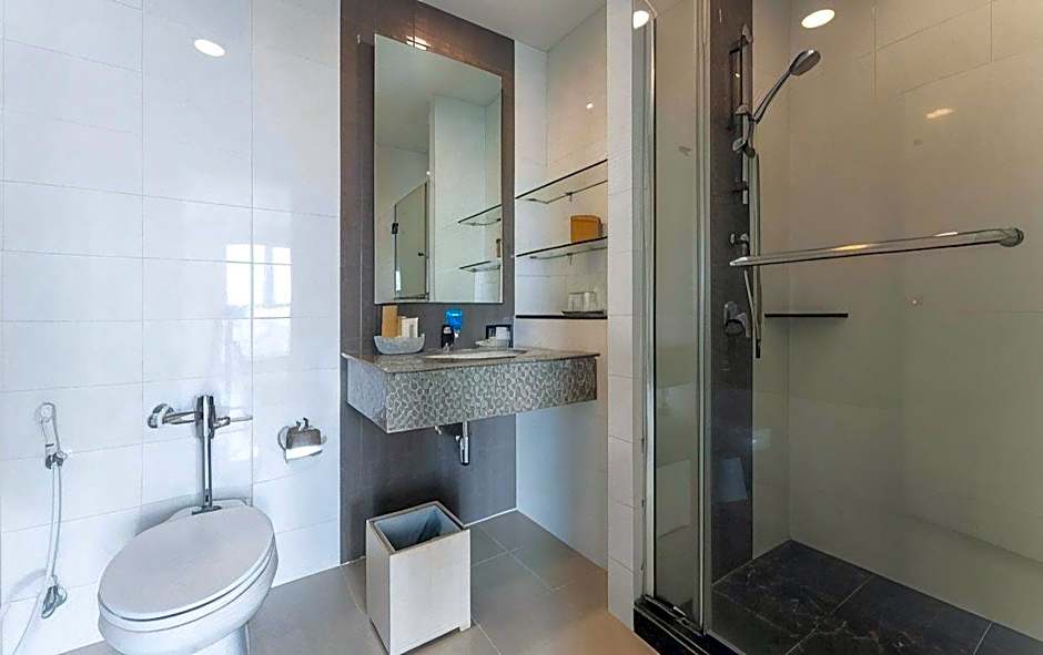 Classic Kameo Hotel & Services Apartment