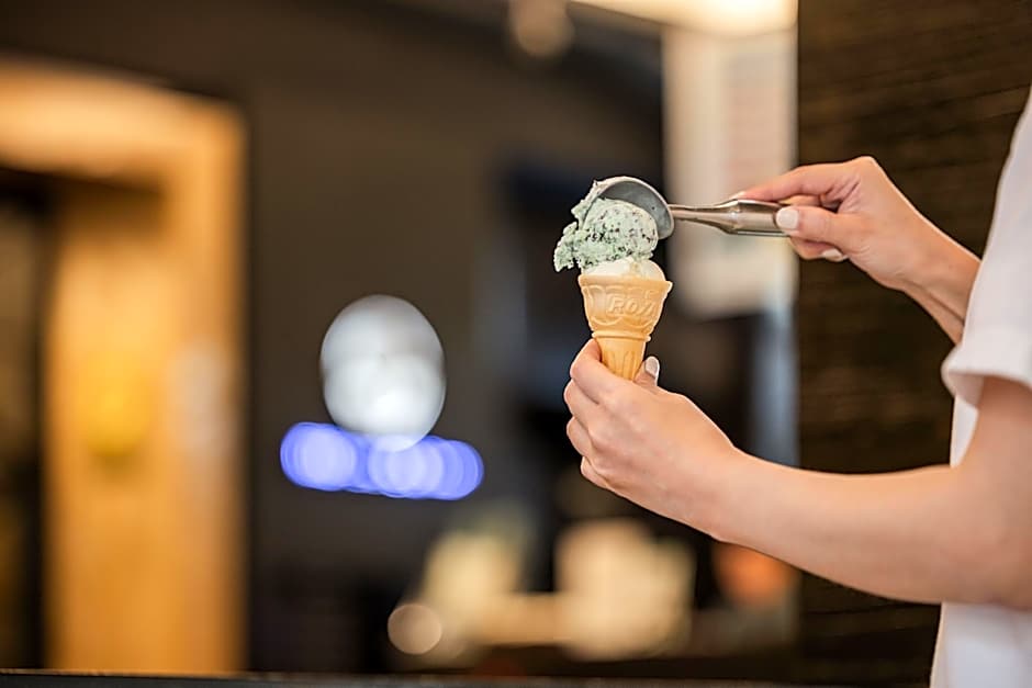 Kindness Hotel-Houyi Jiuru