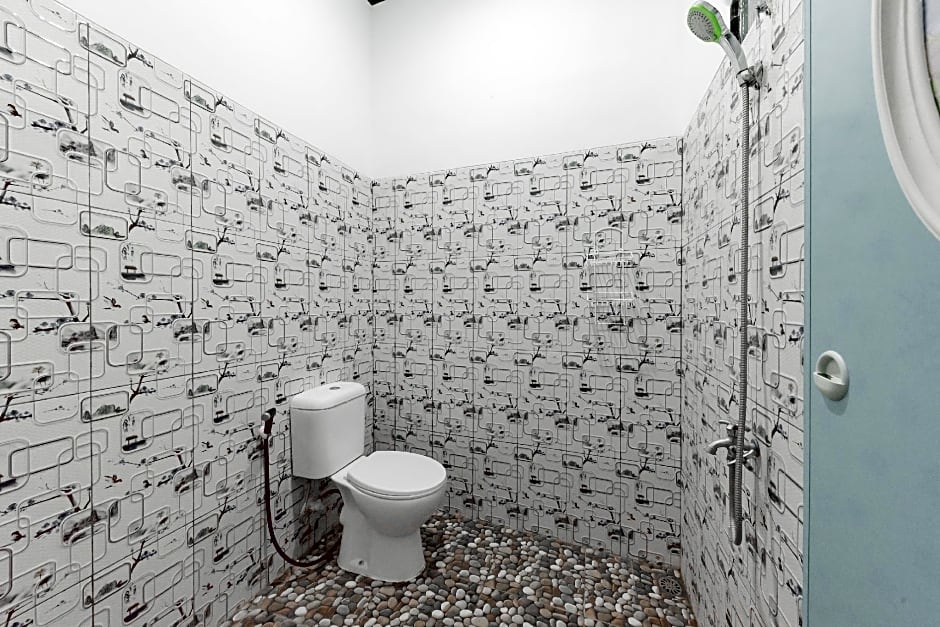 RedDoorz @ Geopark Ciletuh Sukabumi