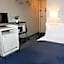 Hotel Livemax Chofuekimae