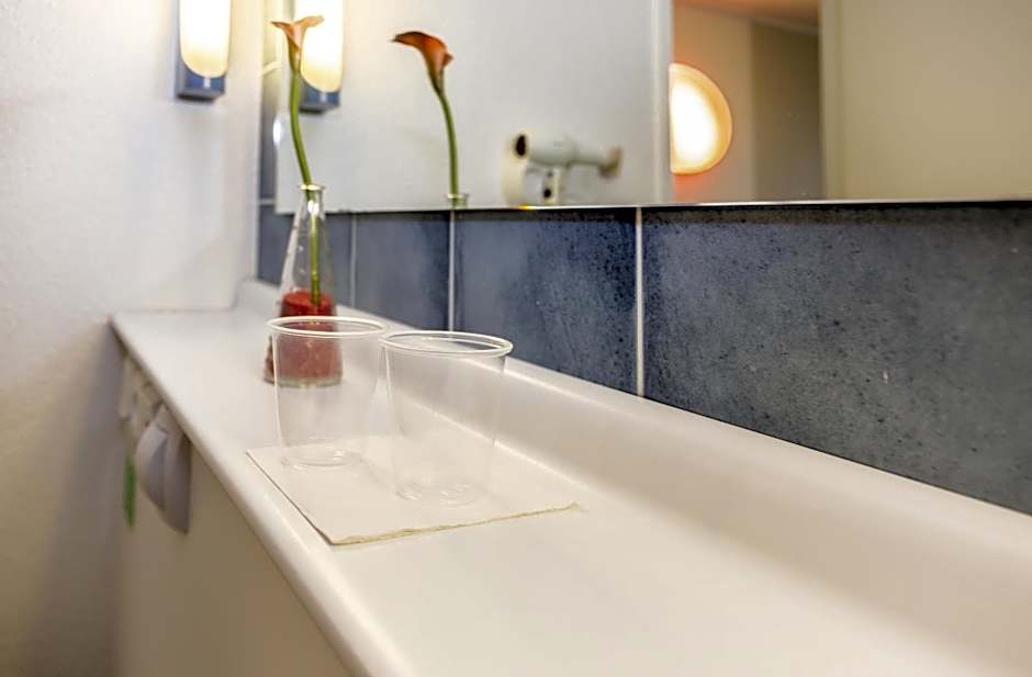 Hotel inn Design Laval