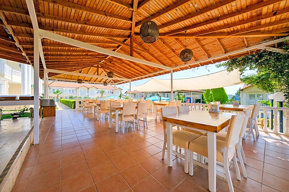 Larimar Suite Hotel