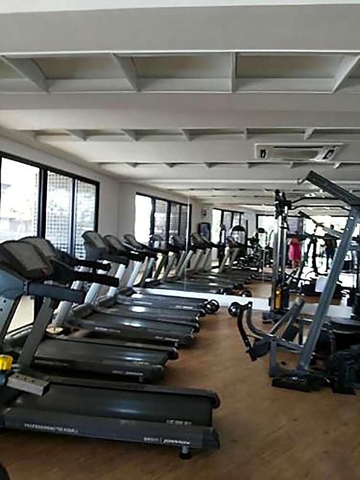 Apto à beira-mar com wi-fi e piscina em Fortaleza