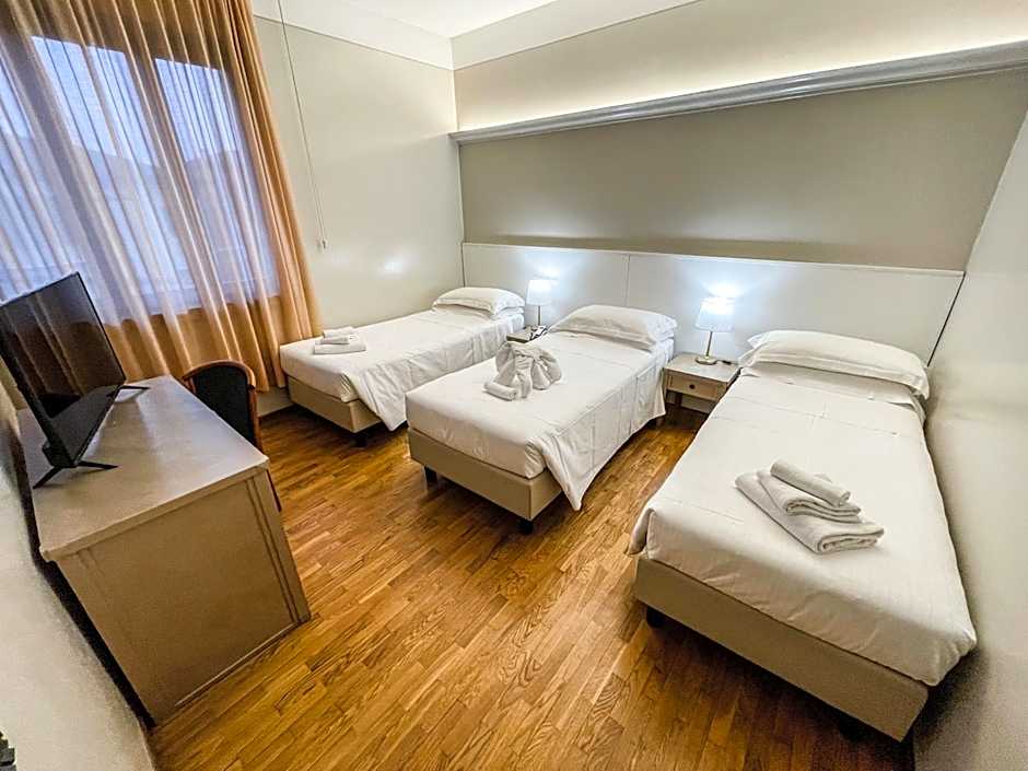Photo 1 of 6 of Triple Room