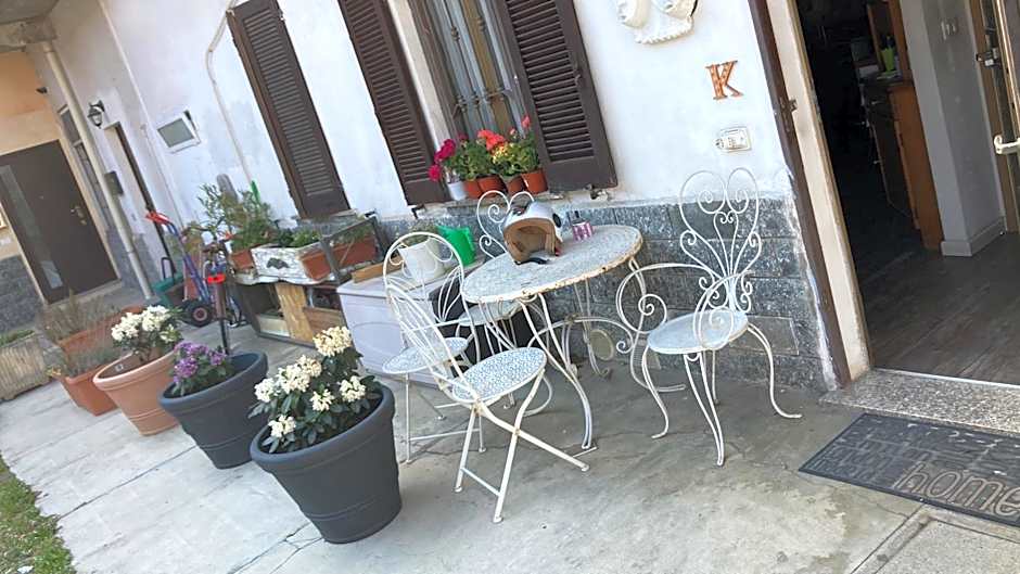 Room Saronno + B&B