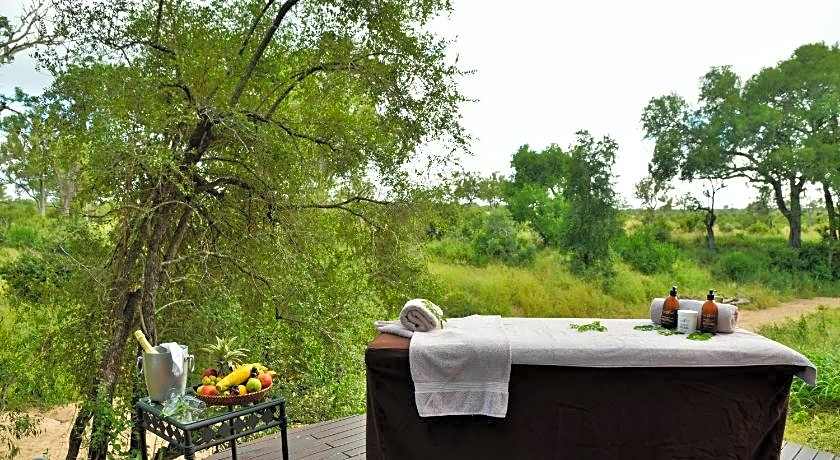 Hoyo Hoyo Safari Lodge - All Inclusive