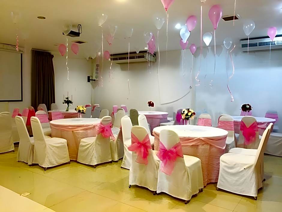 Baiboon Grand Hotel