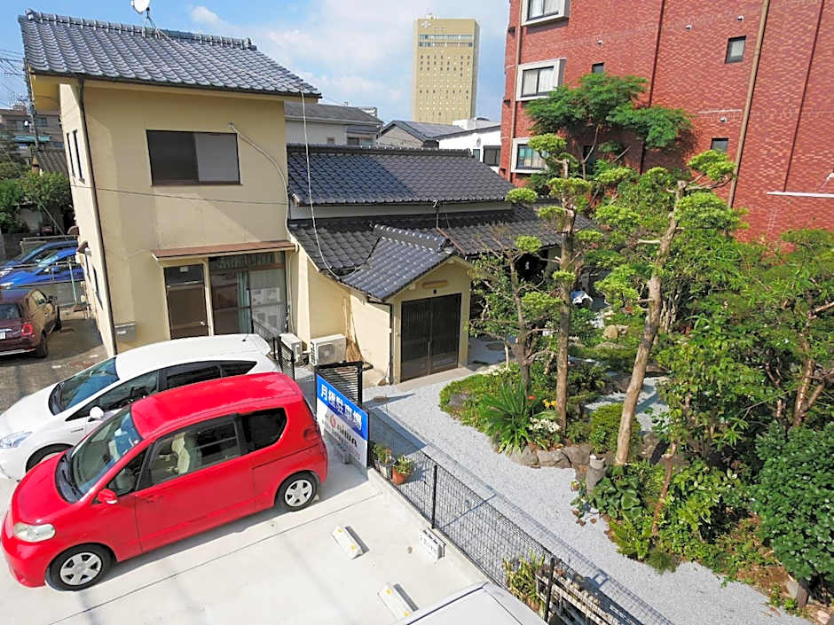 SUMITSUGU HOUSE Grandpa