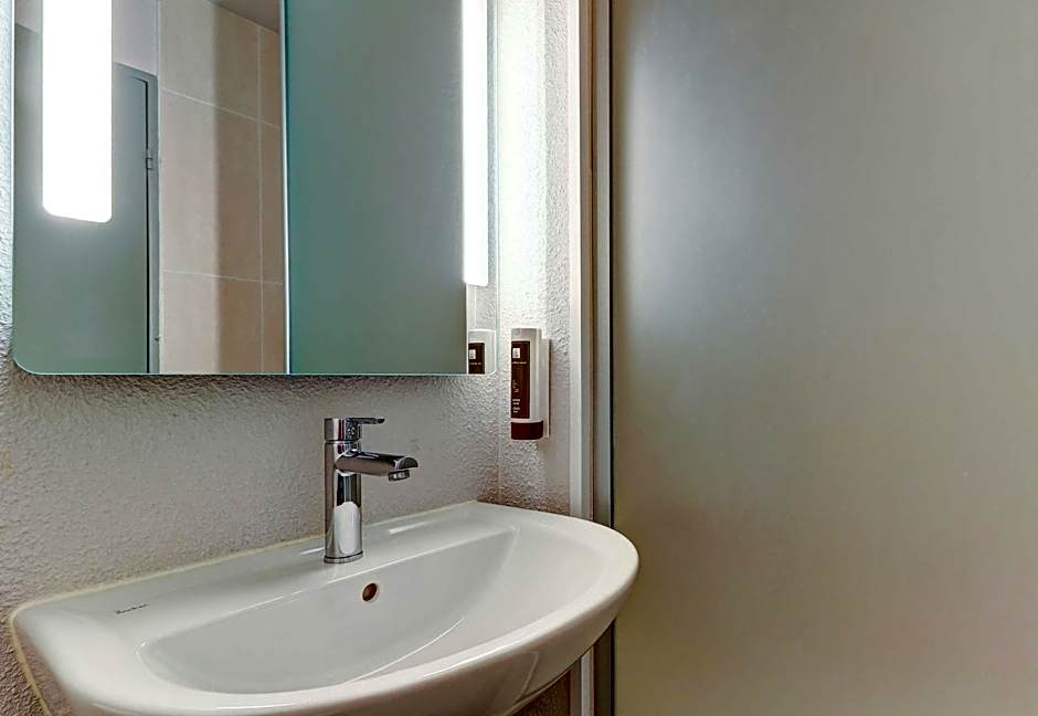 B&B HOTEL Beaune Sud 1 Palais des Congrès