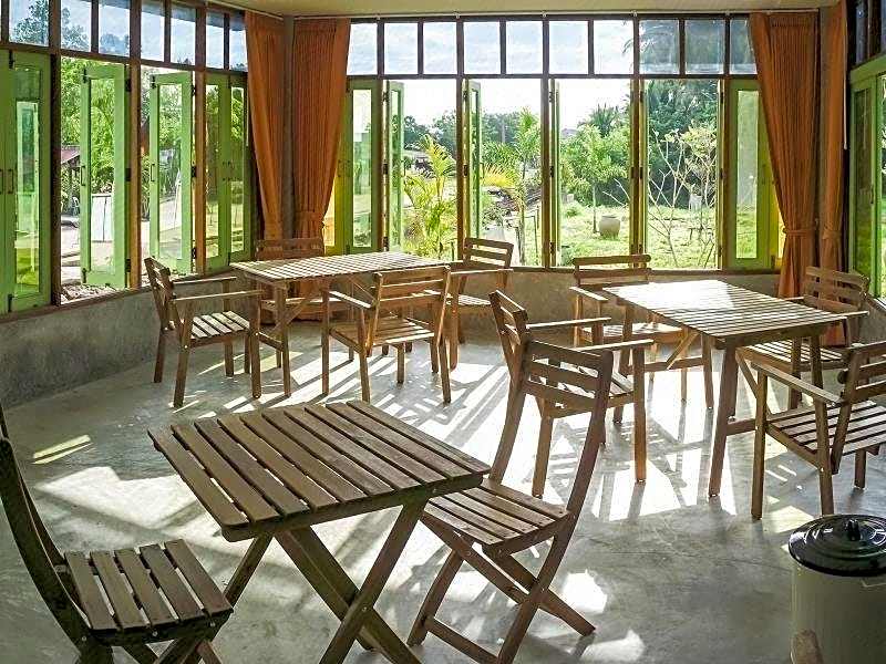 Tonmai Suites