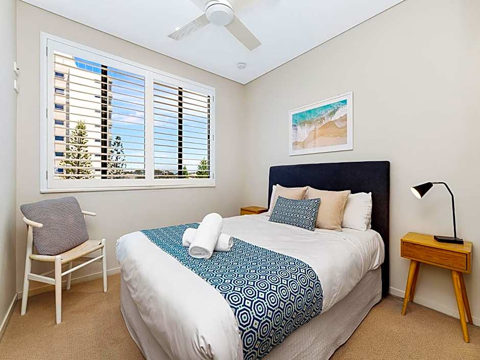Meridian Alex Beach Apartments