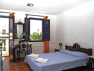 Anny Studios Perissa Beach